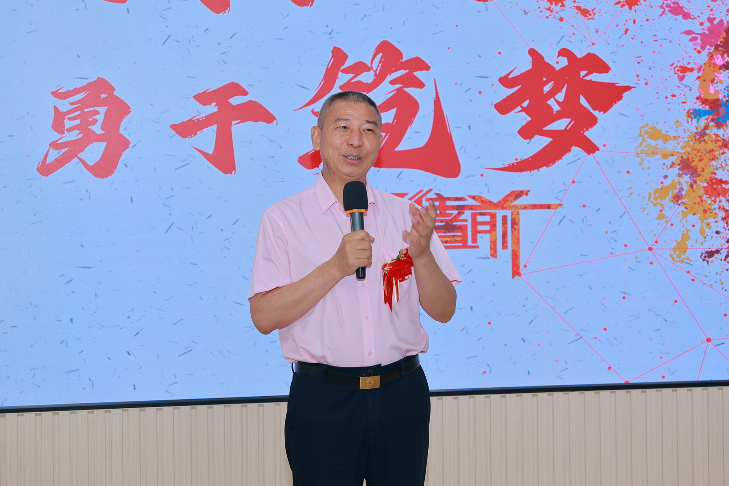 G90A2948.JPG